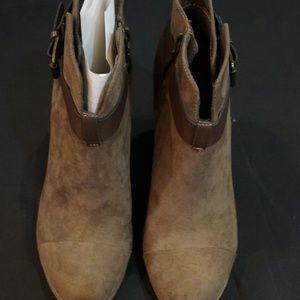 NWOB Lime Light Bootie size 8